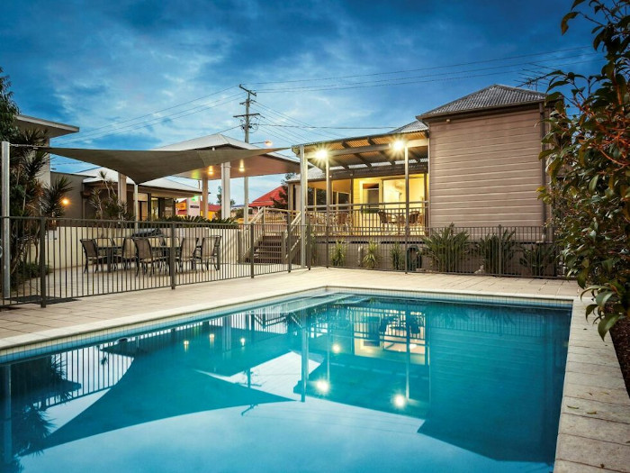 an apartment in Ipswich with pool